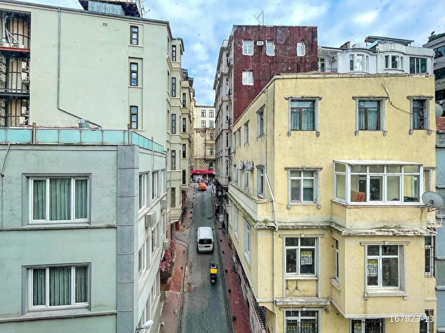 Metroya adım Mesafede Tarihi Binada 4+1 Kiralık İş Yeri & Ofis - Görsel 29