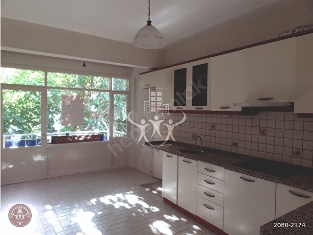 Balçova da Çarş içi Konumda Kiralık 3+1 Ara Kat Daire - Görsel 13