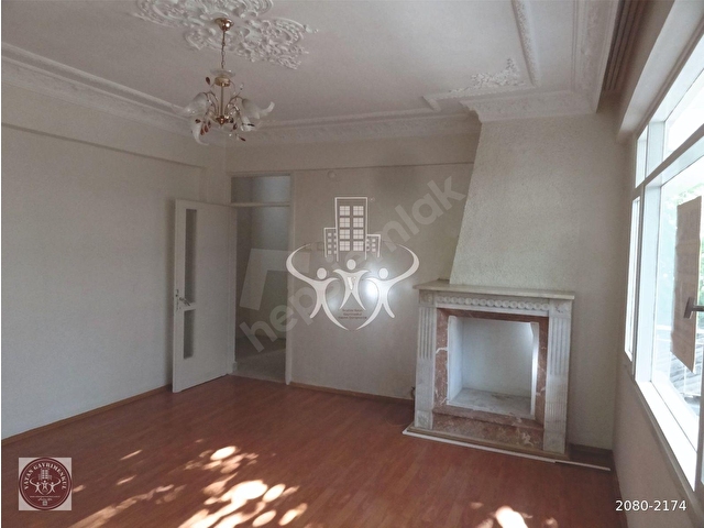 Balçova da Çarş içi Konumda Kiralık 3+1 Ara Kat Daire - Görsel 4