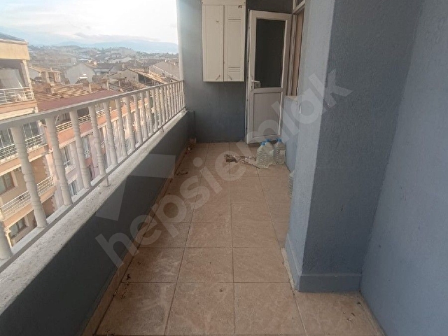 CÖMERT EMLAKTAN HAVZA CADDESİNDE FIRSAT SATILIK 2+1 +50M²,TOPLAM 170 M²KULLANIM,TERASLI DAİRE - Görsel 10