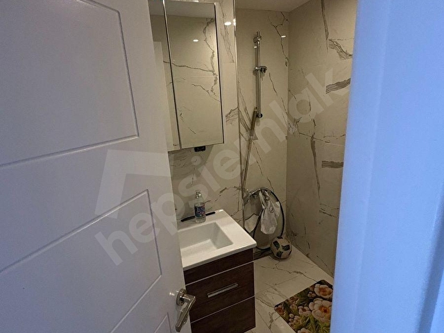 Bahçelievler siyavuşpaşada karot alınmış binada satılık daire