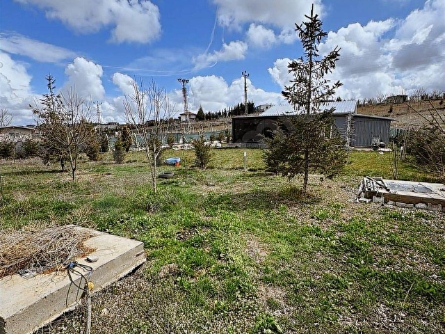 GÖLBAŞI HACIMURATLIDA 2 ADET EVİ İLE SATILIK KÖŞE PARSEL - Görsel 19