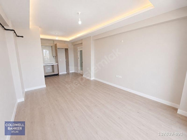 BAŞİSKELEDE HAVUZLU SİTEDE EBVYN BANYOLU SATILIK DAİRE - Görsel 5