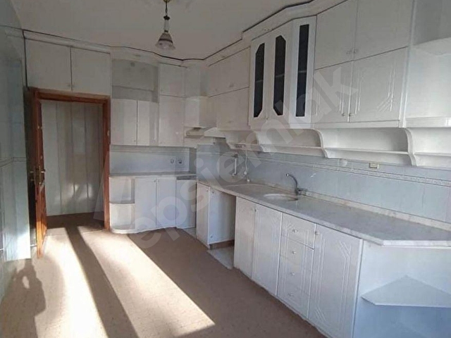 ERGENEKON PARKI YANINDA 3+1 SATILIK DAİRE - Görsel 8