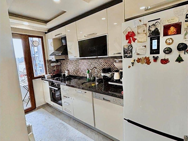 İMREN GAYRİMENKULDEN YEŞİLOVA MH. 2+1 75 M2 ÖN CEPHE KÖŞE BAŞI - Görsel 2
