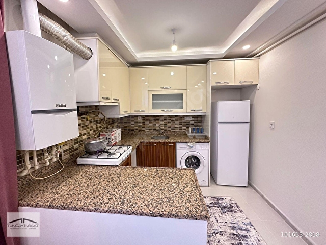 TUNCAYDAN EYÜPSULTANDA M7 METROYA 12DK FERAH 1+1 EŞYALI DAİRE - Görsel 13