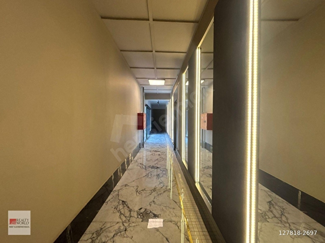 RW MEFTEN ÇEŞMELİDE HAVUZLU LÜKS SİTEDE SATILIK 1+1 DAİRE - Görsel 7