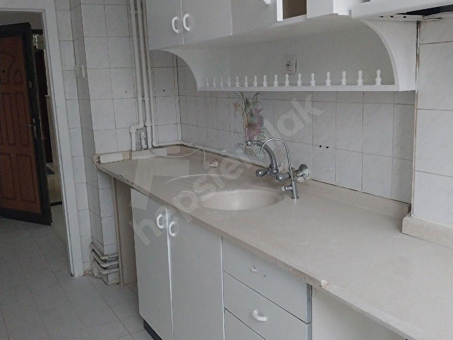 YILDIRIM EMLAK TAN AYDINLIKEVLER 1.KATTA KİRALIK DAİRE