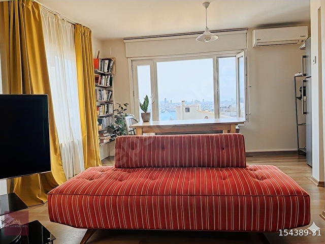 Gümüssuyu Airbnb Ruhsatlı Boğaz Manzaralı Satılık Ferah Daire