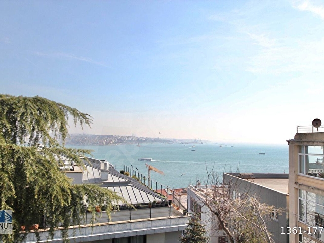KONUT REALTY | Gümüşsuyunda Boğaz Manzaralı 240 m2 Satılık Daire - Görsel 3