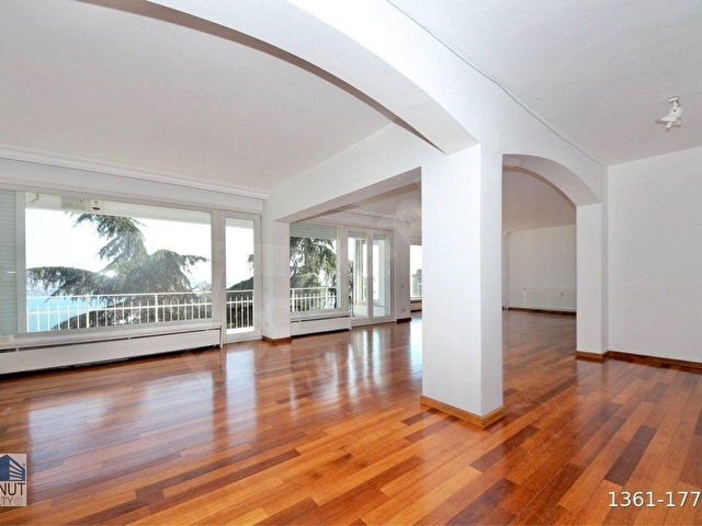 KONUT REALTY | Gümüşsuyunda Boğaz Manzaralı 240 m2 Satılık Daire - Görsel 7