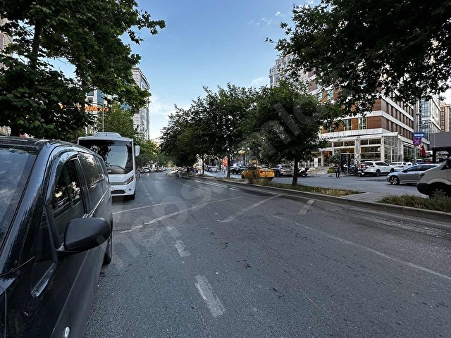CUMHURIYET METROBÜSE YAKIN LÜKS EŞYALI ACIL KİRALIK - Görsel 2