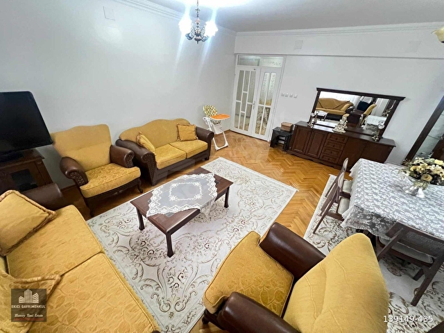 EKİCİDEN PALMİYE OTEL CİVARI BAKIMLI SATILIK 3+1