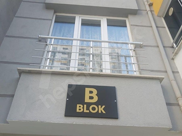 CANDAROĞULLARI BATIKENT SİTESİNDE ARAKAT BAKIMLI ANKASTRELİ 2+1 - Görsel 2