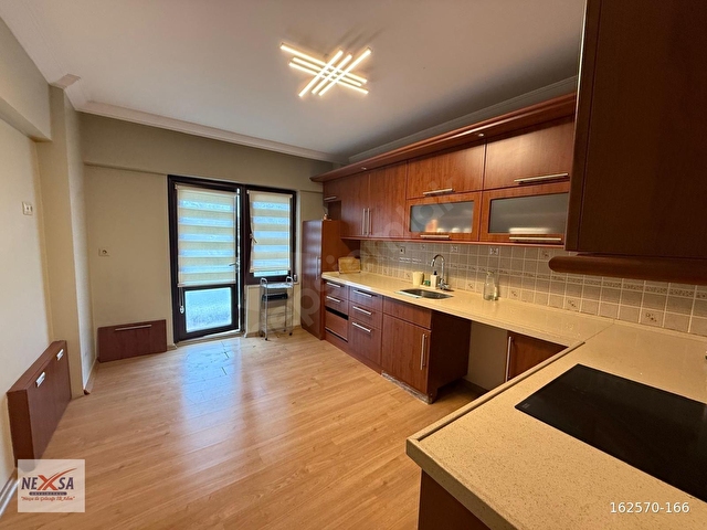 Konum,Genişlik ve Lüks Arayanlar İçin Kaçırılmaz Kiralık Daire - Görsel 5