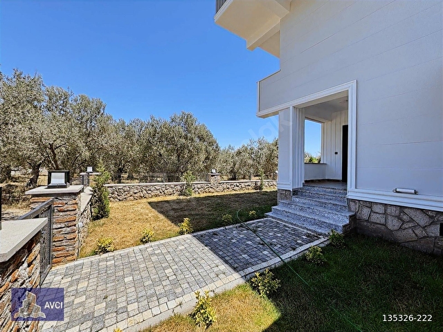 AVCIDAN DENİZE 250MT DENİZ MANZARALI SIFIR 3+1 VİLLA - Görsel 12