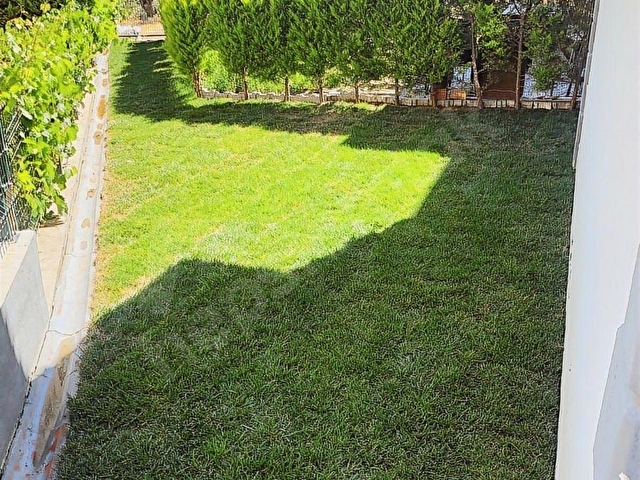 YENİFOÇA PETRA KOYUNDA DENİZE 300 METRE 3 ÇEPHE BAHÇELİ VİLLA - Görsel 27