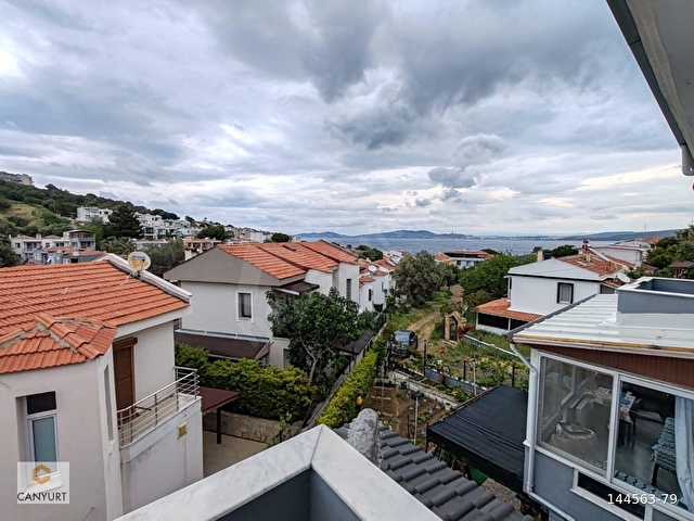 YENİFOÇA PETRA KOYUNDA DENİZE 300 METRE 3 ÇEPHE BAHÇELİ VİLLA - Görsel 4