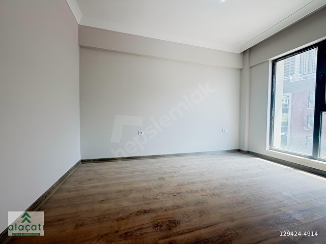 Site Konseptinde Jewel Projesine Komşu AVM Karşısı Ön Cephe 2+1 - Görsel 18