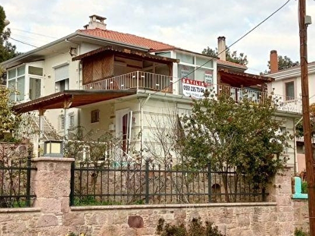 AYVALIK ÇAMLIKTA SATILIK MÜSTAKİL EV - Görsel 5