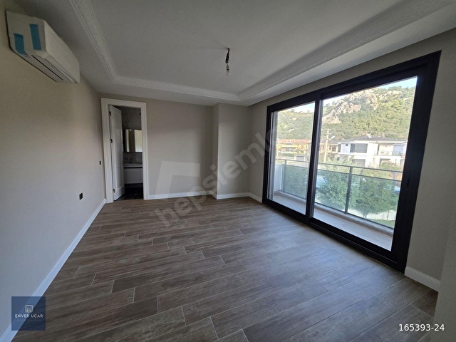 Prestijli Bölgede Havuzlu Bahçeli Sıfır Forleks Villa-Marmaris - Görsel 16