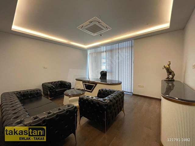 MÜCAHİTLER MAH DE İPEK YOLU ÜSTÜN DE SATILIK 3+1