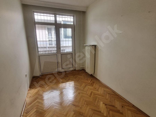 BAHÇELİEVLERDE ANITKABİR HASTANELER ÜNİVERSİTE YAKINI 3+1 DAİRE - Görsel 7