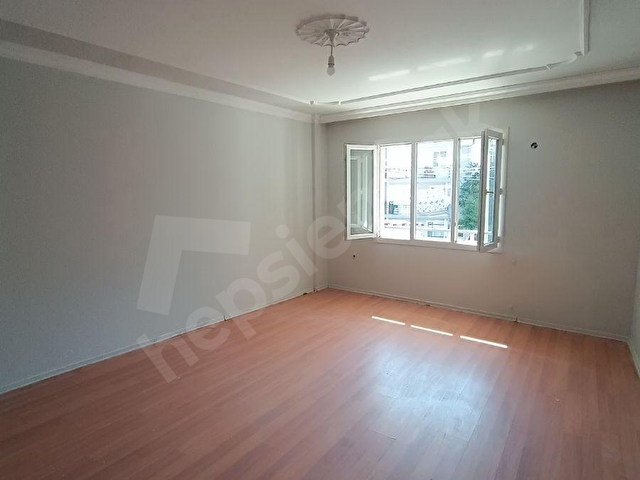 EGE ÜNİVERSİTESİNE YAKIN 110 M² GENİŞ 2+1 KİRALIK DAİRE - Görsel 2