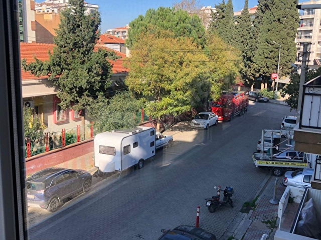 Karşıyaka Ata Kent Yalı da Kiralık 3+1 Lüx Ara Kat Daire - Görsel 6