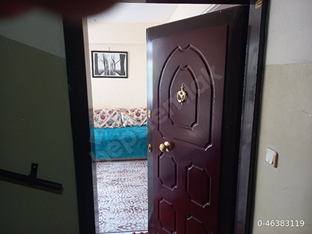 itfaiye metro dibinde satılık 70m2 2+1 daire