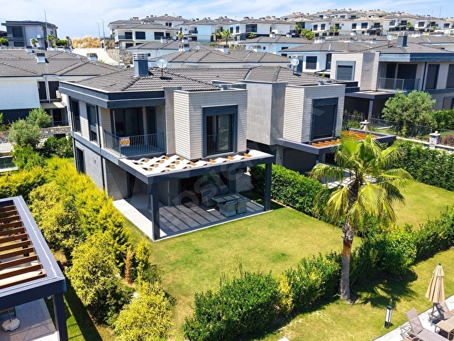 KUŞADASI SOĞUCAK FUL EŞYALI 4+1 BAHÇELİ MÜSTAKİL SATILIK VİLLA - Görsel 11