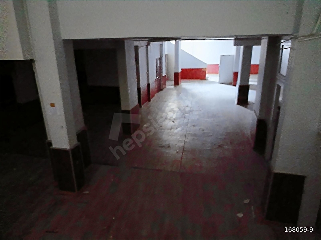 OSMANİYE MARMARAFORMA YAKIN KİRALIK 300 m2 DEPO DÜKKAN