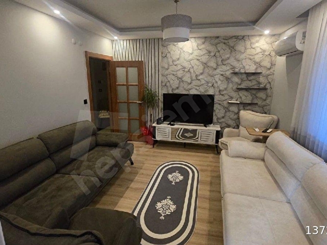 Yüzme havuzlu sitede full eşyalı Lüx daire - Görsel 12