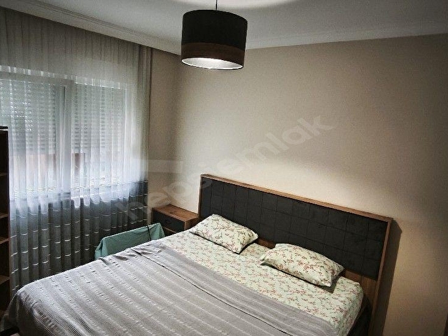 Yüzme havuzlu sitede full eşyalı Lüx daire - Görsel 17