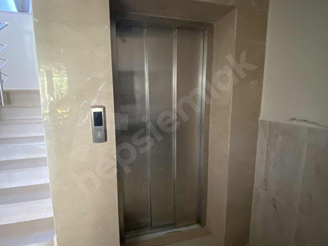 YALOVA SOĞUCAKTA BOŞ ÖZEL BAHÇELİ ASANSÖRLÜ VİLLA 4+2 - Görsel 19