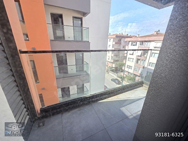 GÜVENLİKLİ K OTOPARKLI SİTEDE 3+1 MANZARALI ARAKAT DAİRE - Görsel 23
