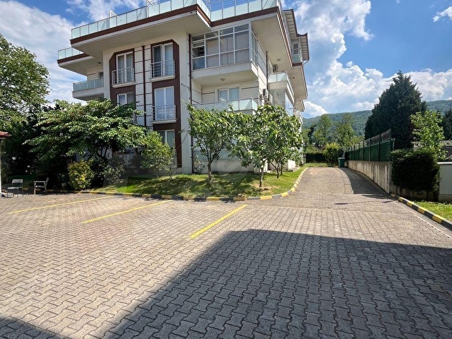 SAPANCA GÖL EMLAK TAN SİTE İÇİ 3+1 ASANSÖRLÜ SATILIK YENİ DAİRE