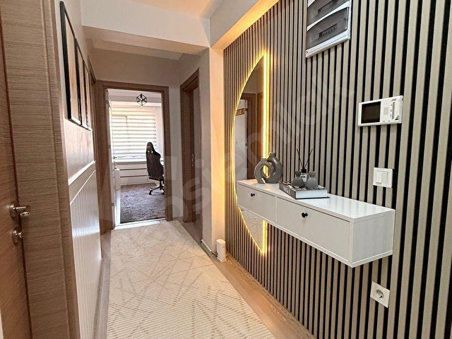 Karabağlar Bozyakada 130m2, arakat 3+1, Zincirlikuyu yakınında 3 wcli asansörlü lüks satılık daire