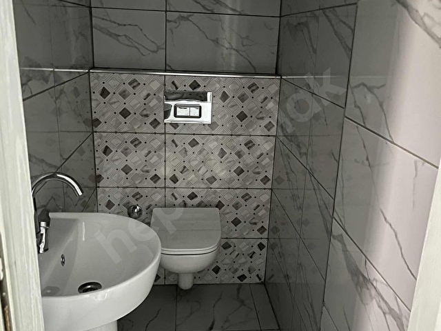 ÇEŞME EMLAKtan SALI PAZARINDA MEMURA KİRALIK DAİRE - Görsel 14