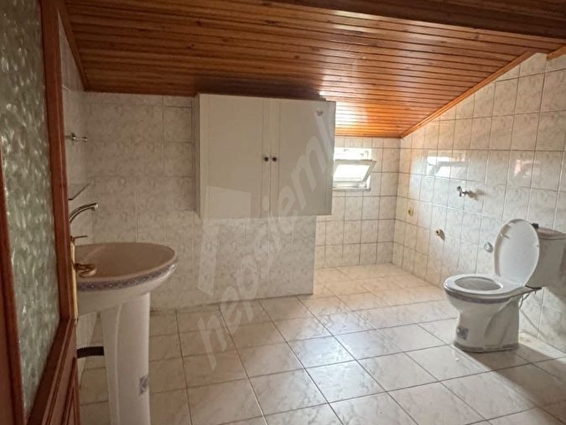 Fatma Hanım Merkezde Kiralık Deniz Manzaralı Daire - Görsel 11