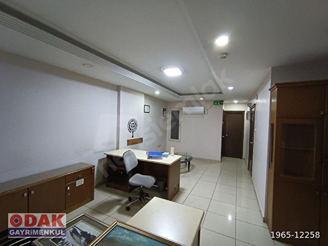 OTOPARKLI İŞMERKEZİNDE KİRALIK OFİS - Görsel 4