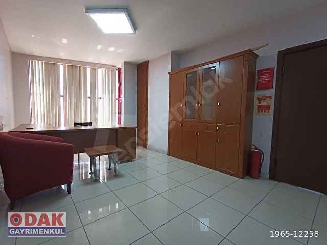 OTOPARKLI İŞMERKEZİNDE KİRALIK OFİS - Görsel 14
