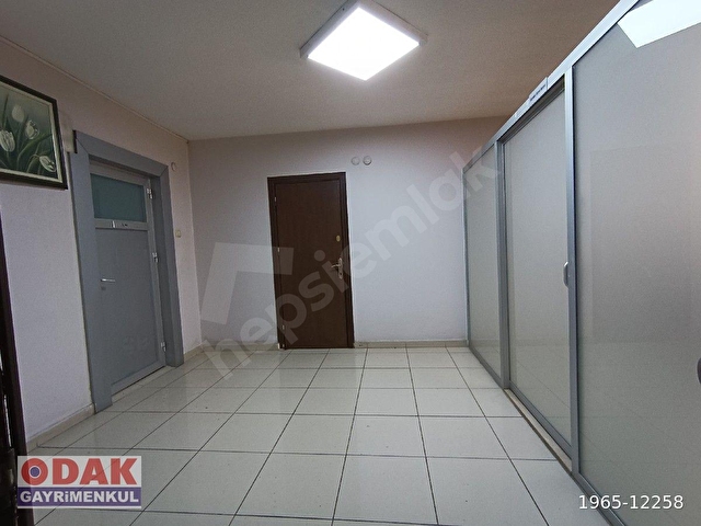 OTOPARKLI İŞMERKEZİNDE KİRALIK OFİS - Görsel 15