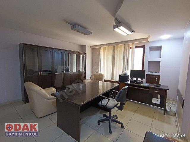 OTOPARKLI İŞMERKEZİNDE KİRALIK OFİS - Görsel 21