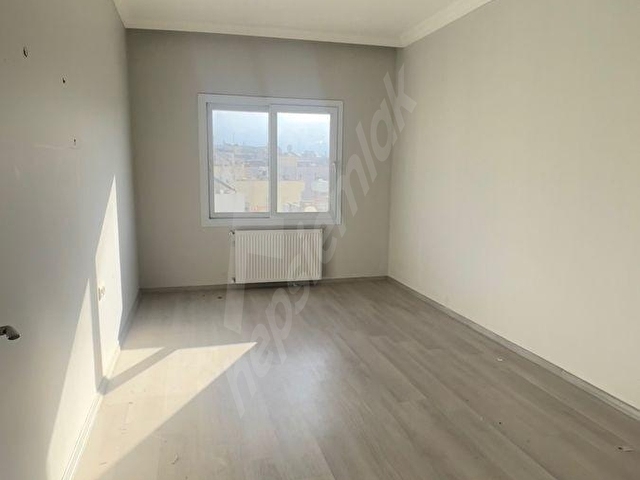 ÇARŞI MERKEZDE DOKTORLAR CAD. ÜZERİNDE 3+1 KİRALIK DAİRE - Görsel 12