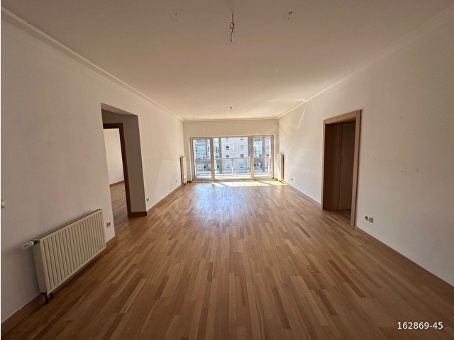PARK ORAN PEYZAJ VE ORMAN MANZARALI KİRALIK 2+1 DAİRE - Görsel 5