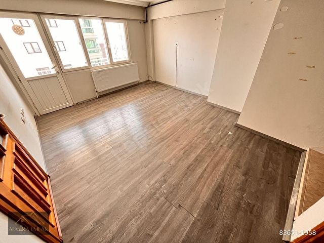 BUCA İŞÇİ EVLERİ YAKINI 2+1 KÖŞE DOĞALGAZLI SATILIK DAİRE