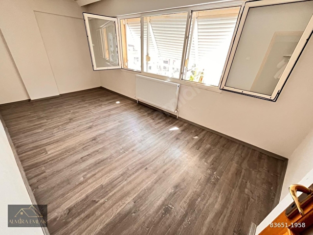 BUCA İŞÇİ EVLERİ YAKINI 2+1 KÖŞE DOĞALGAZLI SATILIK DAİRE - Görsel 2