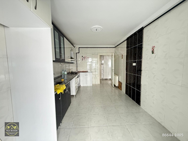 NUR EMLAKDAN 1080 CADDE ÜZERİ YAPILI 3+1 KİRALIK DAİRE - Görsel 11