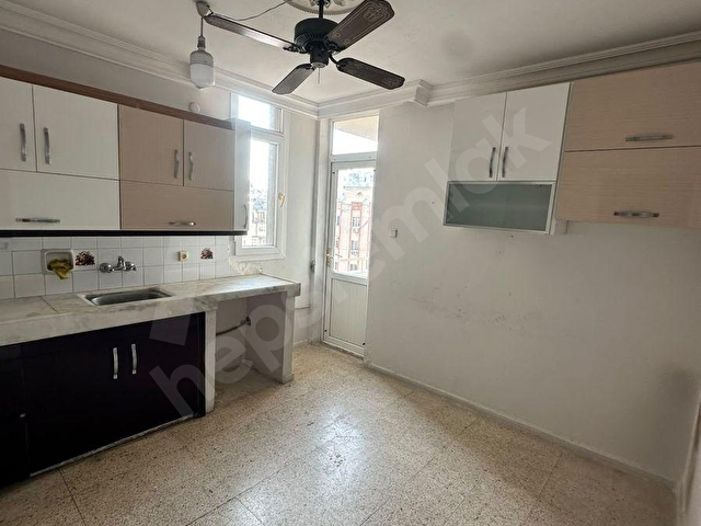 1320593730 BEYAZEVLERDE 3+1 MERKEZİ KONUMDA SİTE İÇERİSİNDE CAZİP KİRALIK - Görsel 2